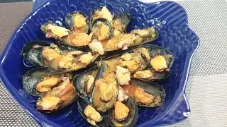 MEJILLONES AL VINO BLANCO Y PULPO