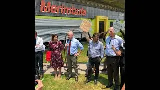 Community Update | Jo Dodds at Merimbula Airport - Michael McCormack Protest
