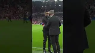 Casemiro came down to the pitch to greet Roy Keane before the game Mu vs Liverpool