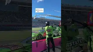 Bowen A full tank in just a few seconds! #nascarpitcrew #pitstop
