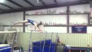Tap swings/giants on strap bar
