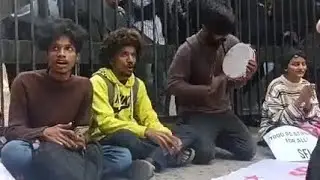SFI Delhi State Committee called for a 'flash protest' outside the gate of South Asian University