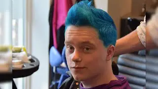 Kapsalon Jo&euml;ll - Blauw haar!