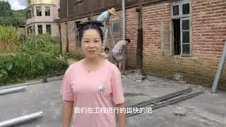搭棚子的过程中，丫头哥说了秋子前男友的现况，让她直接喊停