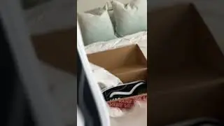 Unboxing my new old skool vans