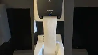 Does this paper towel dispenser pump out too much paper?
