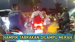 SpeedCam || Hampir tabrakan di lampu merah || #actioncame #akasov50x 