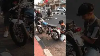 Inspirasi jok motor cbmu biar bentuknya siku tapi diduduki nyaman dan anti gembos #jokmotor😍