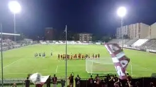 Alma   Bassano 1   0  La festa dei giocatori sotto la curva