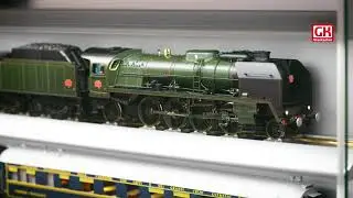 MTH 141 P 60 in der Glaskasten GK0 Vitrine