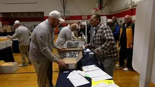 PGA Championship volunteers come to Louisville this week to pick up uniforms