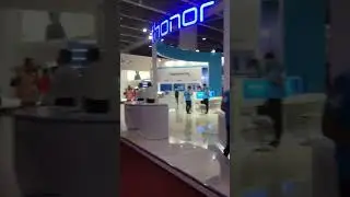 RECHI Design & Manufacture Retail Display Counter Table & Accessory Shelf For Mobile Phone Store