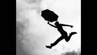 Navelis - The flying woman