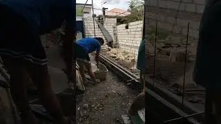 now putting metal form of the horizontal beam