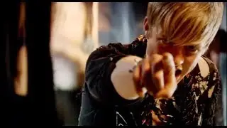Britannia High: I Am Who I Am (performed by Matthew James Thomas)