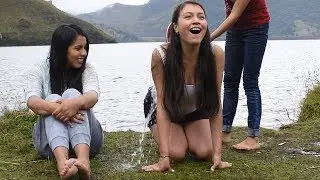 MOJADA SI TE EQUIVOCAS - TRES Y MEDIO FILMS