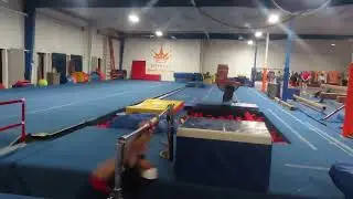 First sole circles on strap bar [Adult gymnastics journey]