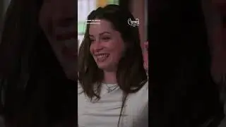 Young Phoebe has a huge crush on present Cole! #charmed | Where to watch: para.mt/Charmed #shorts