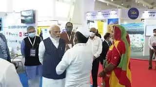 When Hon'ble PM @NarendraModi visited the @CSCSCHEME stall at Digital Mela at #DIW2022