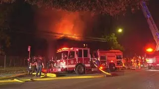 Fire breaks out at vacant Montrose-area home neighbors say unhoused people were living in