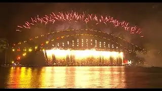 Sydney Fireworks - Waterfall Effect Sydney Harbour Bridge 1996 - 2019
