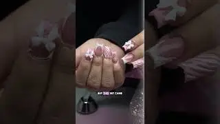 come work with me as an 18y/o nail tech💰 #nails #nailtechvlog #nailtech