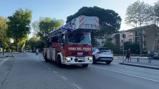 APERTURA PORTA / SPARE- AS Iveco EuroFire Tector in sirena al Lido di Venezia // Ladder truck