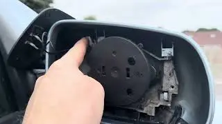 How to remove Fabia 1 wing mirror glass and fix rattle