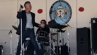 The Badlees-Hindsightseeing