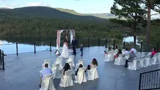 Lovely wedding overlooking the Ozarks at Horsehead Lake Lodge