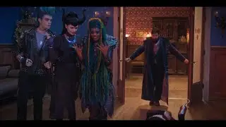 Descendants 4; Rise of Red Principal Merlin gives Uliana and her friends detention.