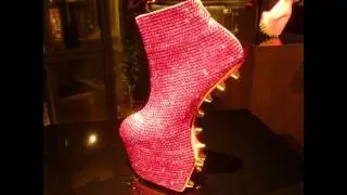Noritaka Tatehana CHIMERA exhibition (Heelless shoes)