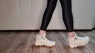Trample mobile with my Adidas Campus Denimm and white On Cloudrock #SOFIAARMAZZI