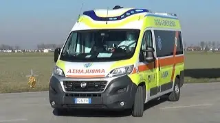 Ambulanza SUEM 118 San Don&agrave; - Italian ambulance responding code 2