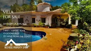 Villa in Sayalonga Malaga for sale.