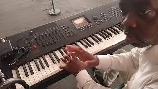 How to play D Major scale..D arpeggio.D Major chord and D Major Pentatonic by Kiama