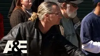 Storage Wars: Texas: A Newcomer Stirs The Pot | A&E