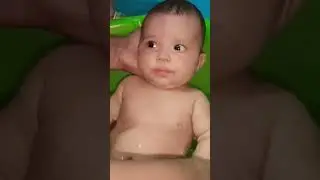 Garmi me paani k maze🙃🙃#cutebaby #bathing #summer #enjoy#playing#video#shorts #youtube#viral #reels