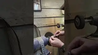 Ежедневная рутина Рассела. Пора накачаться.