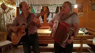 Dah&aring;m ist Dah&aring;m - Josef und Ratschki Hans &copy; OlmHERZ