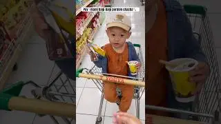ASIK MAMI BAGI-BAGI PERMEN CHACHA AA SUKA 🍡😍 #permenyupi #chacha #shortvideoviral #trendingshorts