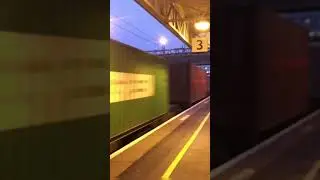 Freightliner Class 90 no 90046 passing Milton Keynes Station on 13/12/12 #Shorts