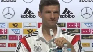 Thomas M&uuml;ller disst RTL-Reporter auf Pressekonferenz