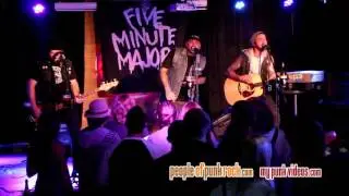 FIVE MINUTE MAJOR - Cabin in the Woods @ Acoustic Fest, Québec City QC - 2016-11-05