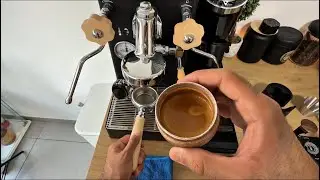 Pov: making the perfect Espresso 