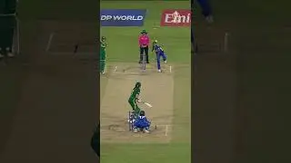 Straight like an arrow for a maximum from Tazmin Brits 🤩 #CWC25