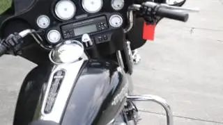 Vivid Black 2011 HARLEY-DAVIDSON&reg; STREET GLIDE
