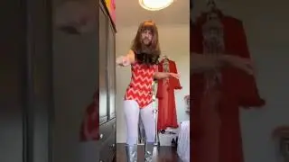 Like Nobody's watching, Gurl...