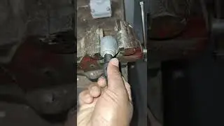 Really practical plumbing tips and hacks.DIY broken pipesthread extractor#shorts