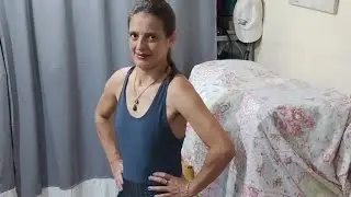Domingão de muito calor fazendo exercício físico para a musculação do corpo 
